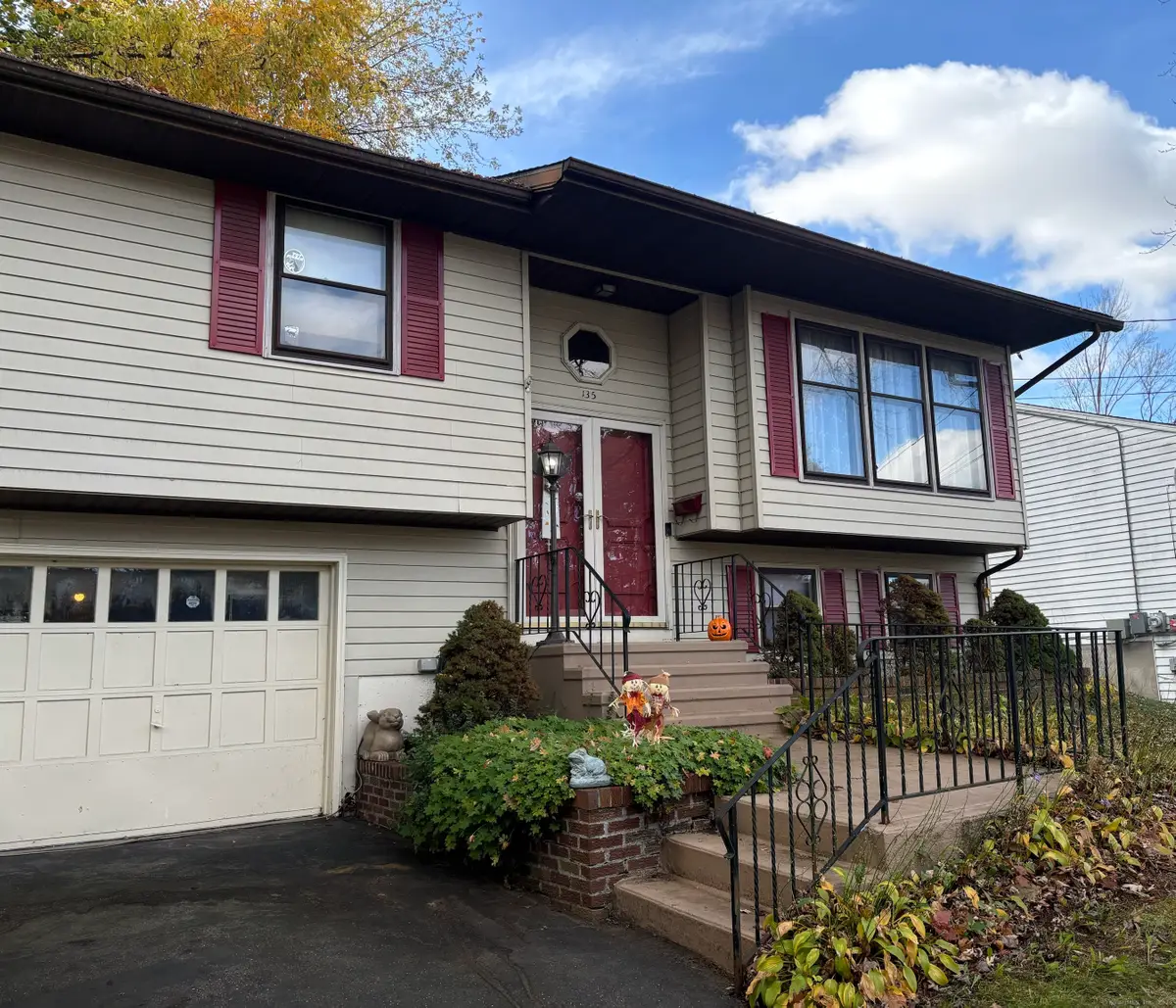 135 Williamson Drive, Waterbury, CT 06710 - Image #1