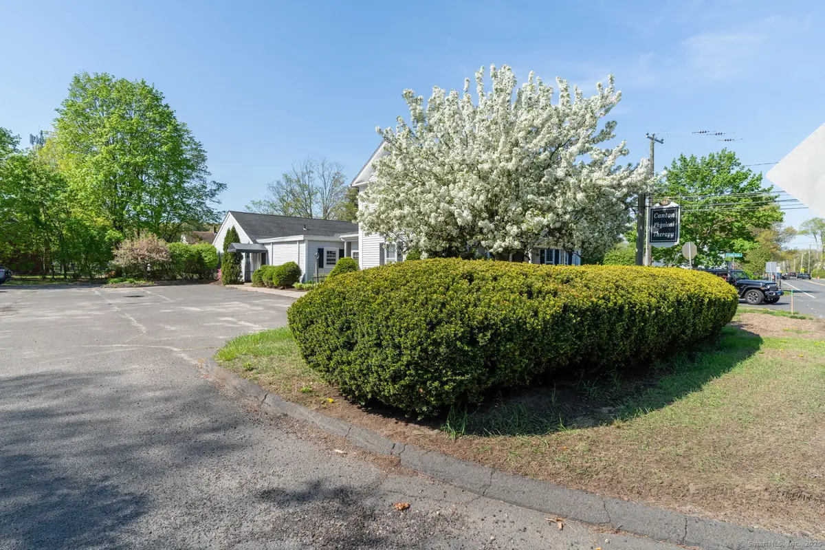 141 Dowd Avenue, Canton, CT 06019 - Image #1