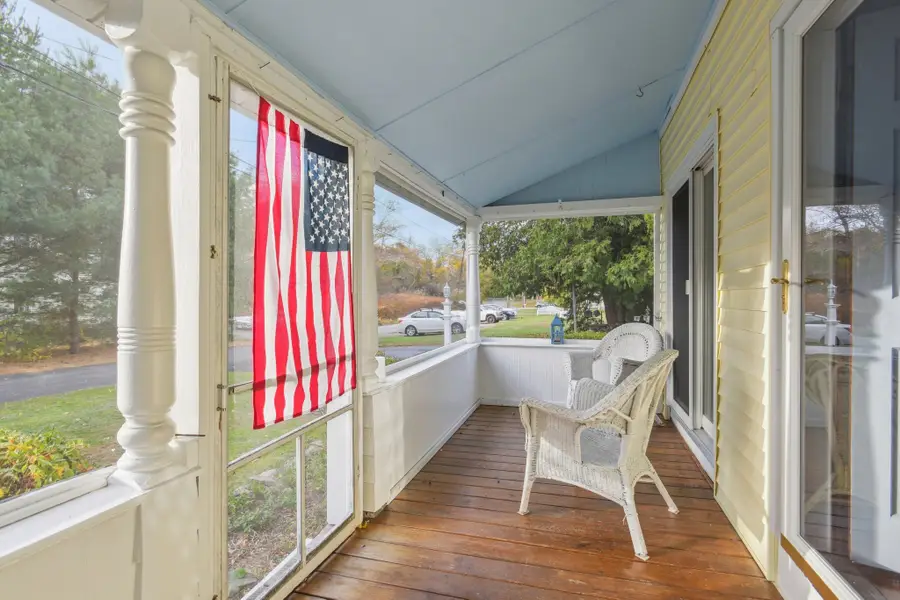 18 Quarry Street, Old Saybrook, CT 06475 - Image #2