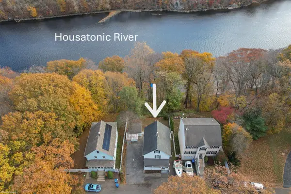 11 Mount Pleasant Street, Shelton, CT 06484