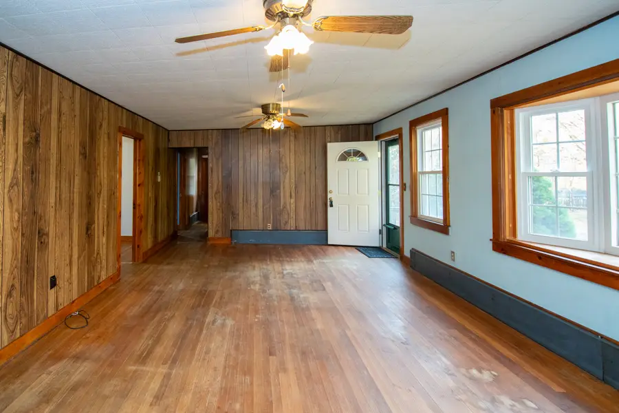 102 Long Hill Road, Clinton, CT 06413 - Image #3