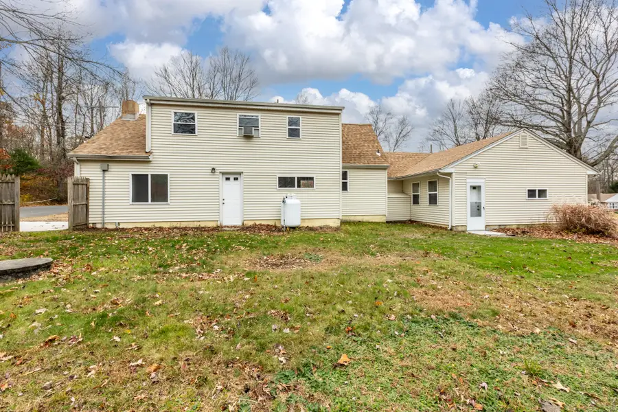 219 Reynolds Drive, Coventry, CT 06238 - Image #2