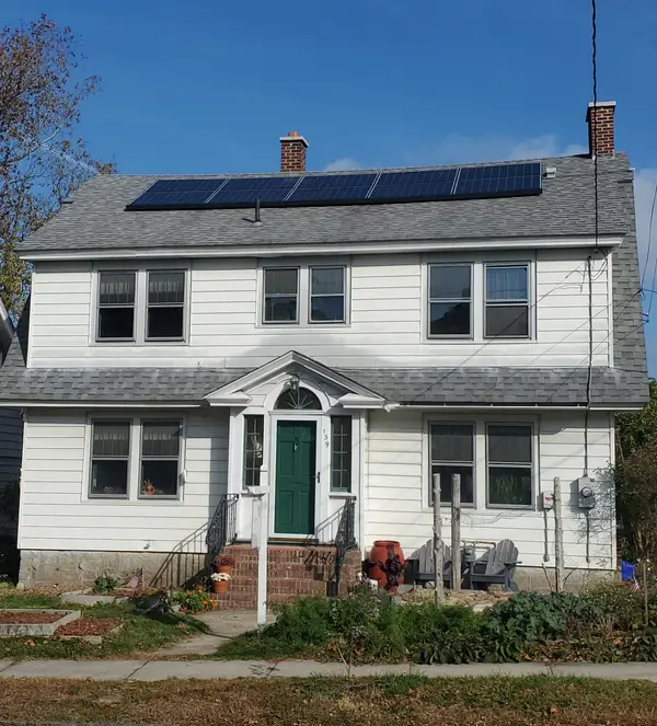 139 Vauxhall Street, New London, CT 06320