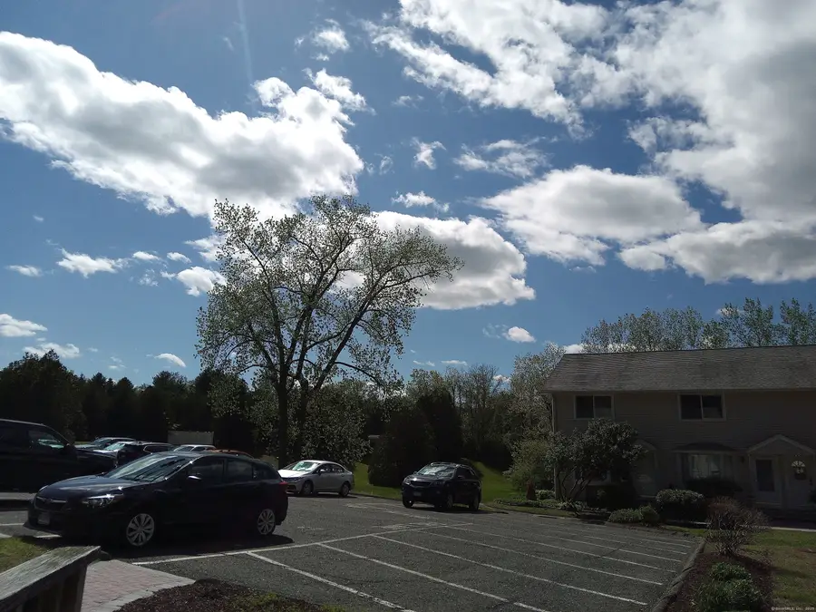 74 Washington Road #APT 16, Woodbury, CT 06798 - Image #2