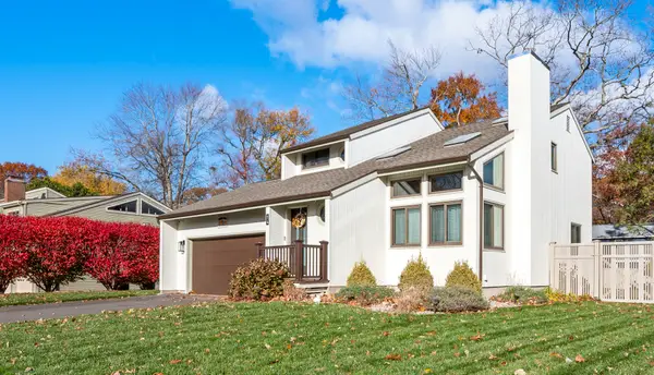 14 Inwood Lane, Bristol, CT 06010