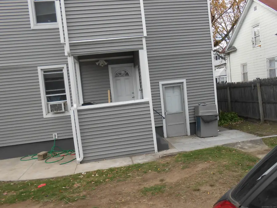 652 Bishop Avenue, Bridgeport, CT 06610 - Image #2