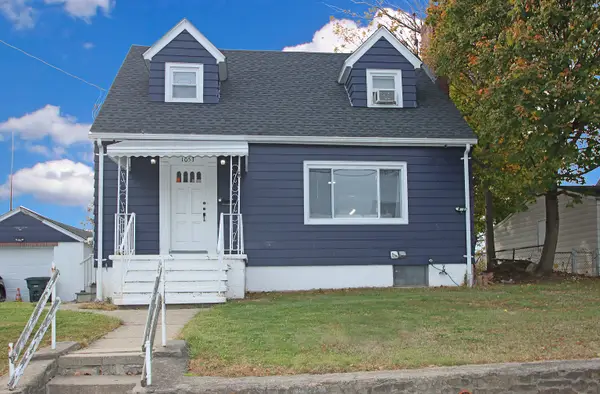 1053 Sylvan Avenue, Bridgeport, CT 06606