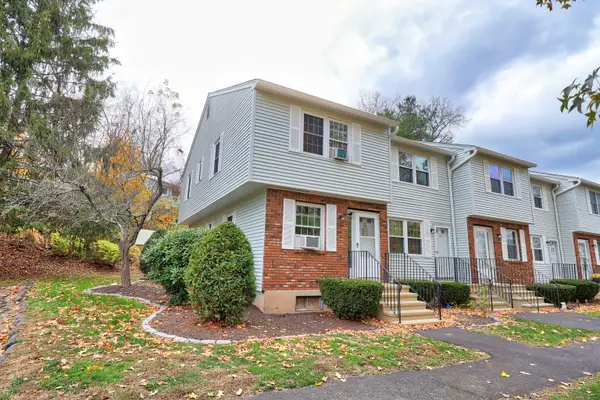 13 Holt Street #APT 52, Plymouth, CT 06786