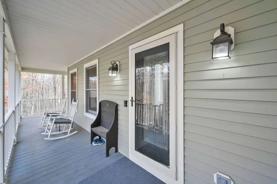 35 Bradley Lane, Newtown, CT 06482 - Image #3