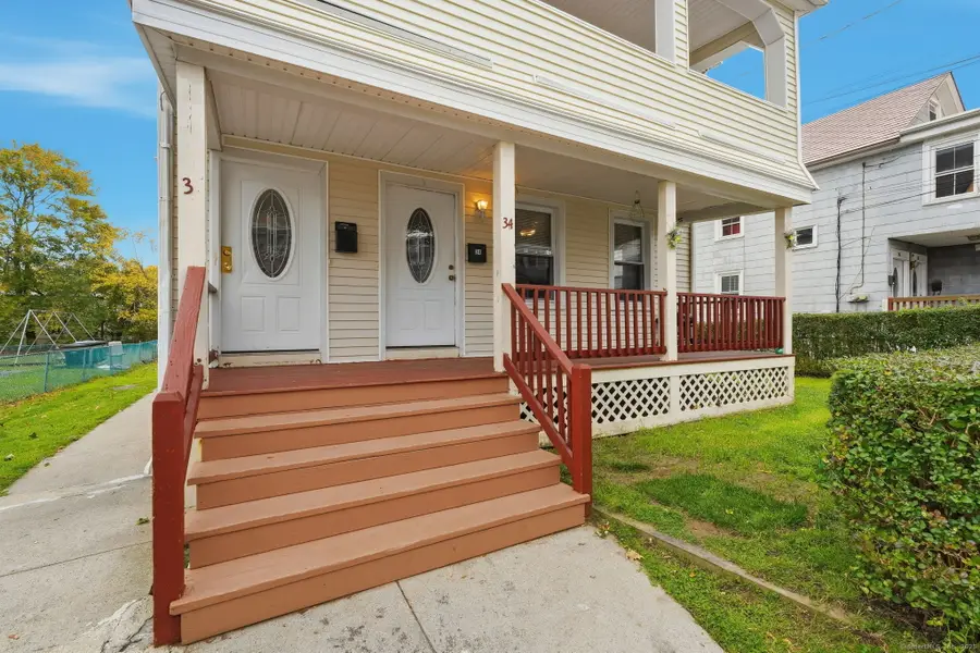 32 Moore Avenue, New London, CT 06320 - Image #2