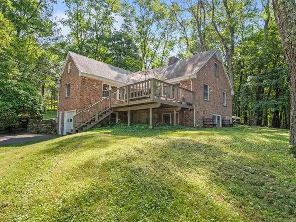 537 Cherry Brook Road, Canton, CT 06019