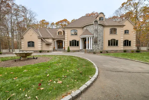 65 Ironwood Road, Guilford, CT 06437