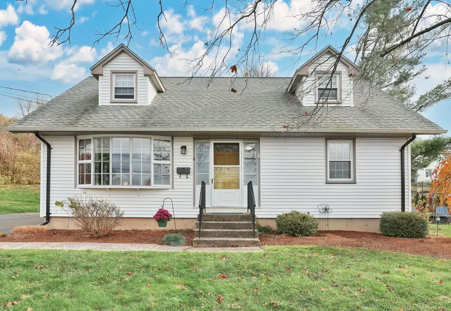 6 Holly Lane, Wallingford, CT 06492 - Image #2
