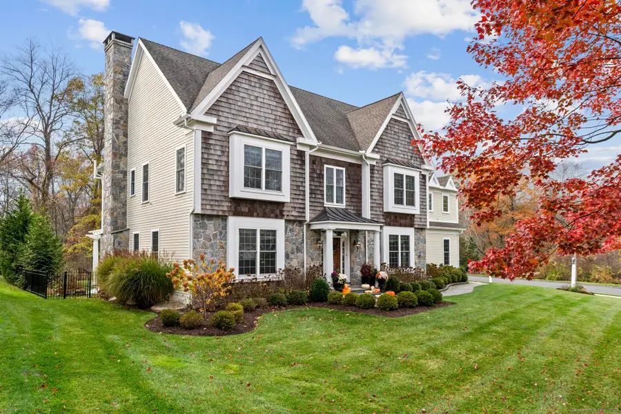 17 Cranbrook, West Hartford, CT 06117 - Image #3