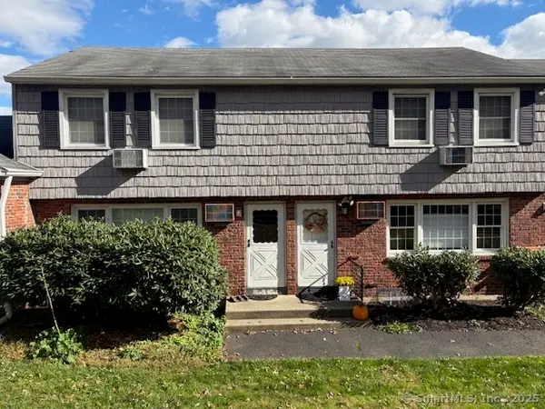 90 Old Farms Lane #90, New Milford, CT 06776