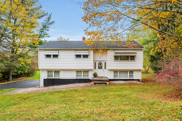 40 Kenneth Circle, Guilford, CT 06437