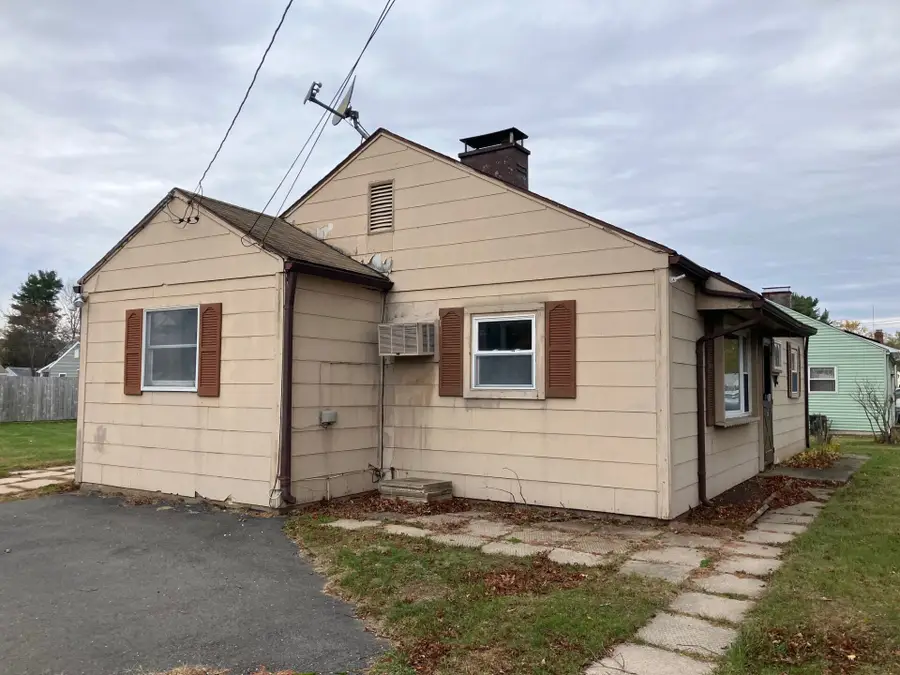 26 Mountain View Drive, Plainville, CT 06062 - Image #3