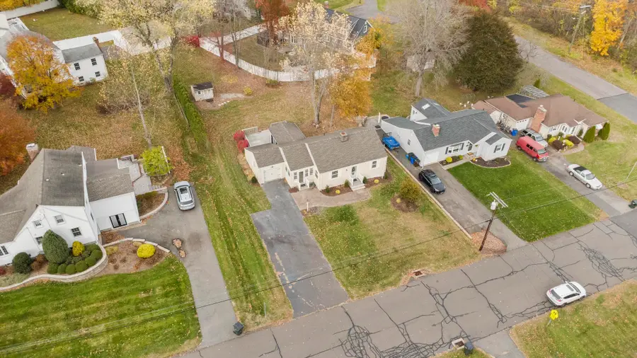 133 Wells Farm Drive, Wethersfield, CT 06109 - Image #2