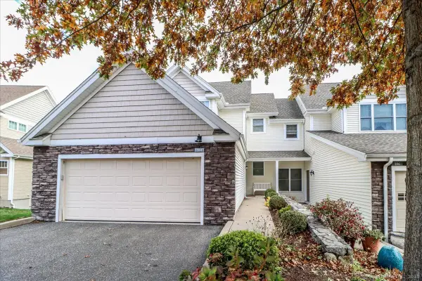 184 Kyles Way #184, Shelton, CT 06484