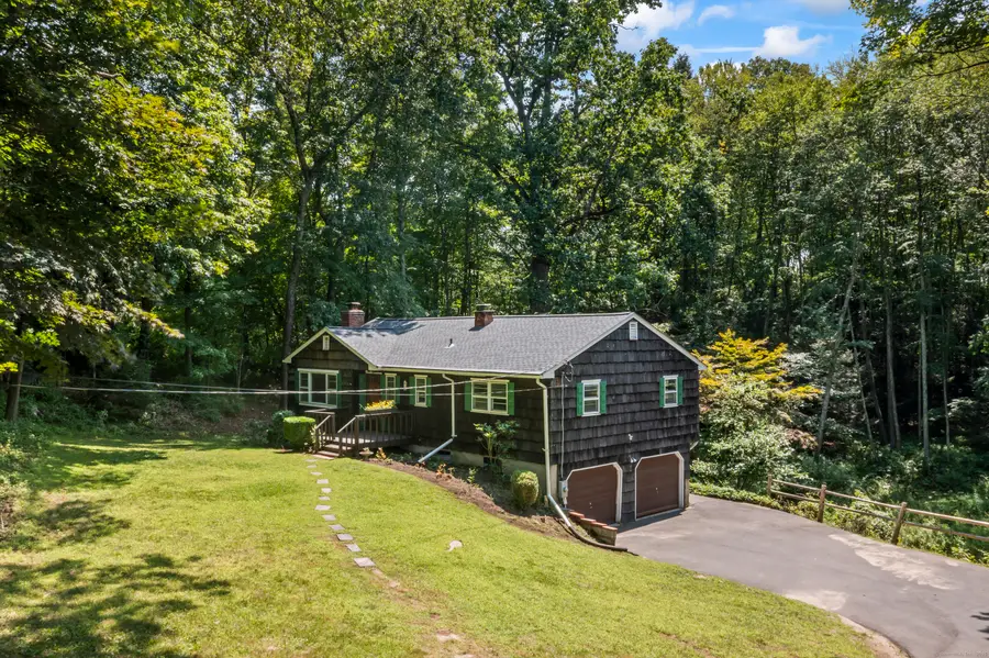 19 Riverford Road, Brookfield, CT 06804 - Image #2