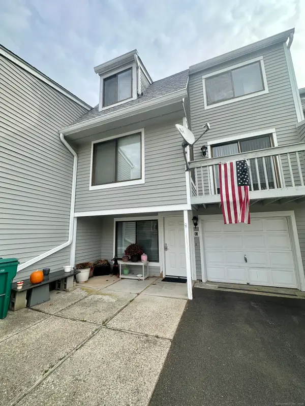 43 Peddlars Drive #43, Branford, CT 06405