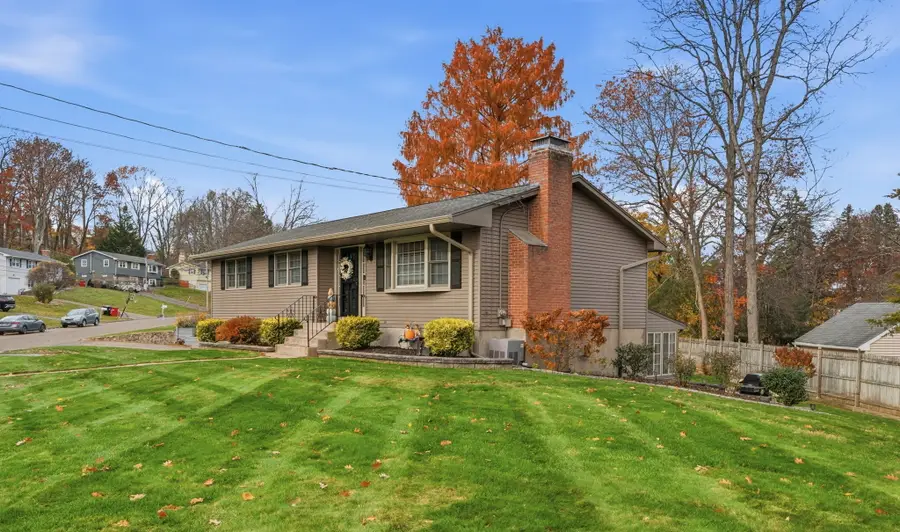 31 Lynn Drive, Meriden, CT 06451 - Image #2