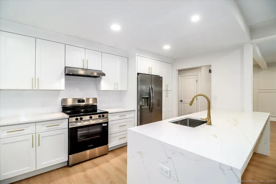 929 Heritage Village #B, Southbury, CT 06488 - Image #2