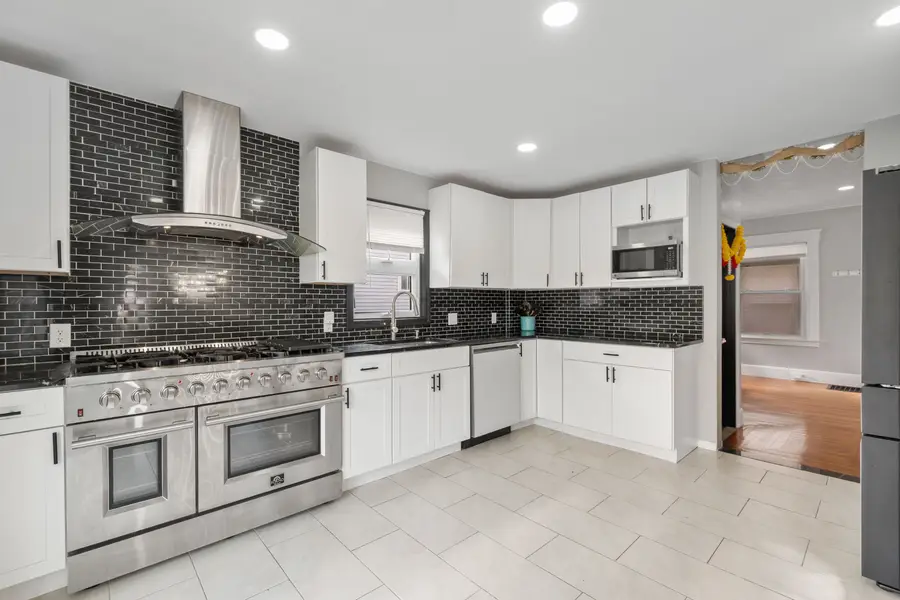 481 Savin Avenue, West Haven, CT 06516 - Image #2