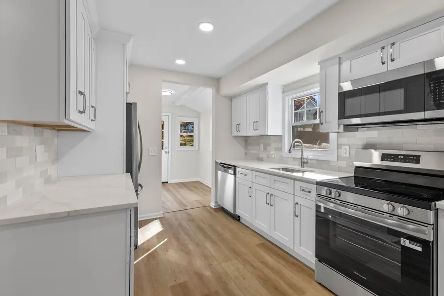 50 Morris Avenue, West Haven, CT 06516 - Image #2