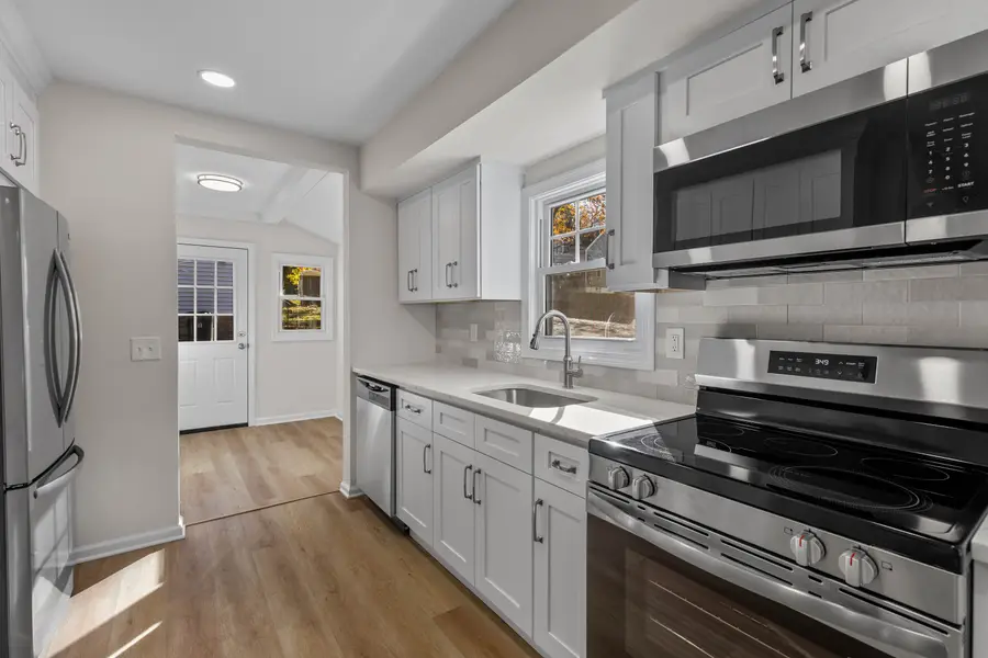 50 Morris Avenue, West Haven, CT 06516 - Image #3