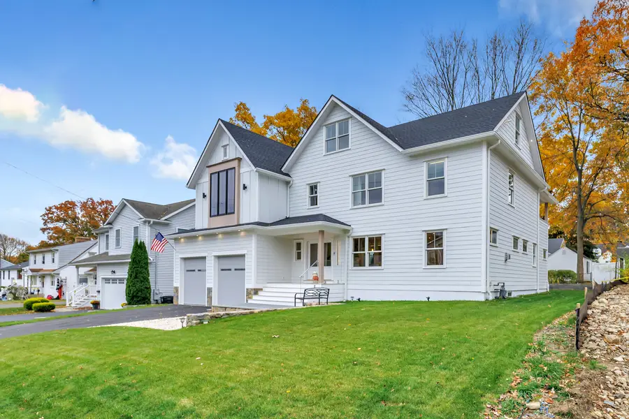 309 Hunyadi Avenue, Fairfield, CT 06824 - Image #2