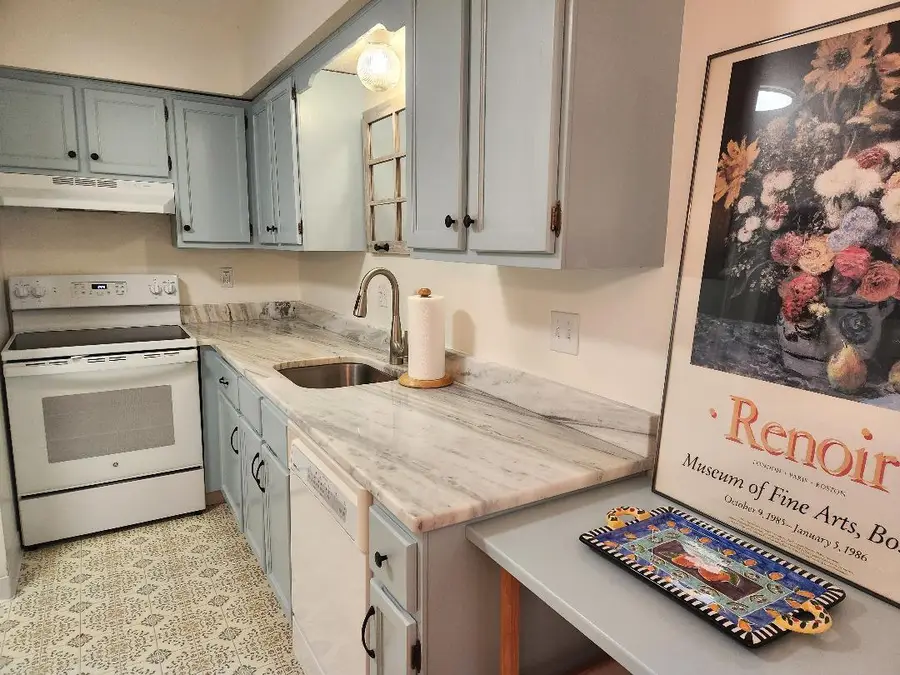 113 Island View Terrace #113, Branford, CT 06405 - Image #2