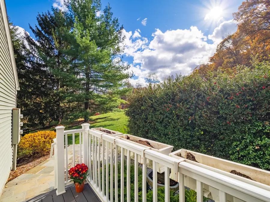 52 Glen Ridge #52, Wilton, CT 06897 - Image #2