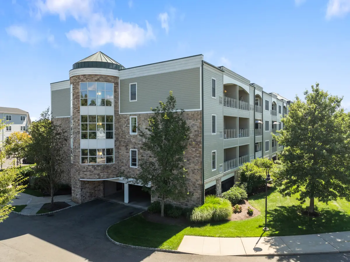 60 Maple Street #40, Branford, CT 06405 - Image #1