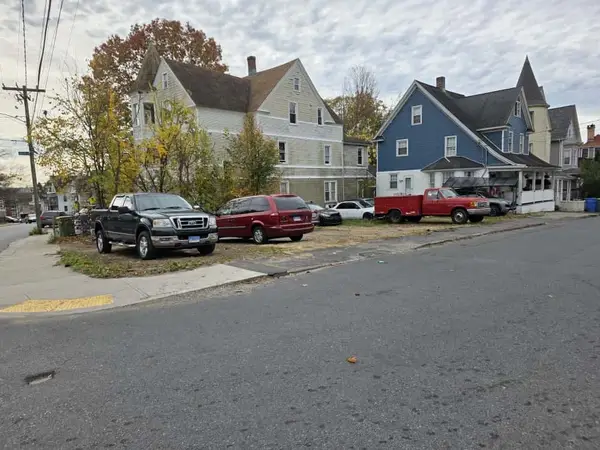 271 Willow Street, Waterbury, CT 06710