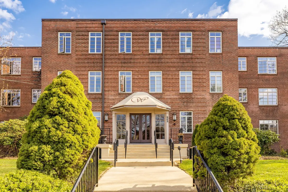 869 Farmington Avenue #APT 305, West Hartford, CT 06119 - Image #1