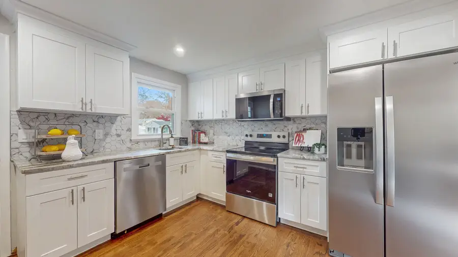 54 Red Top Drive, West Hartford, CT 06110 - Image #2