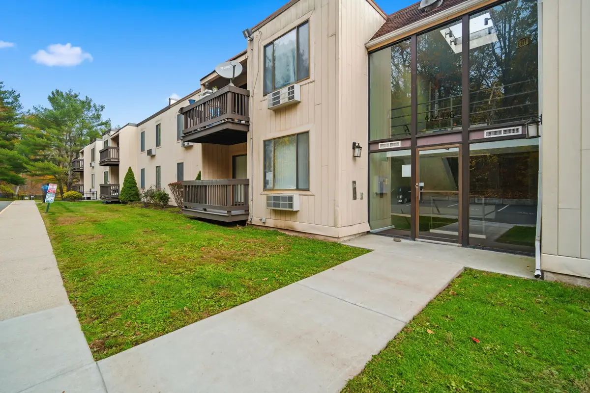 175 Mill Pond Road #433, Hamden, CT 06514 - Image #1