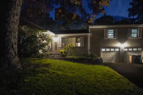 124 Wyndover Lane, Stamford, CT 06902