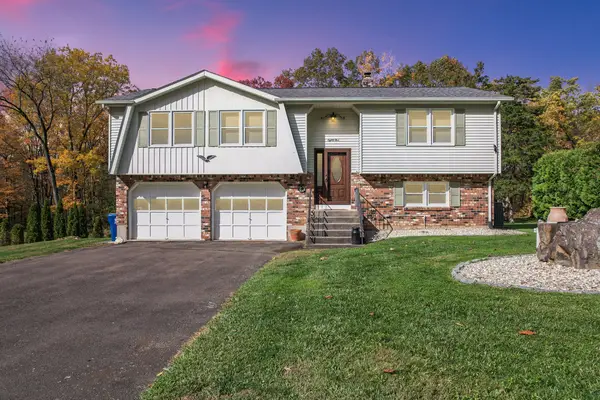 85 Metacomet Road, Plainville, CT 06062