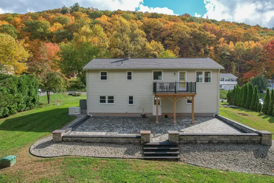 85 Metacomet Road, Plainville, CT 06062 - Image #2