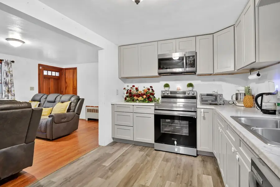 170 Woodland Street, Windsor, CT 06095 - Image #2