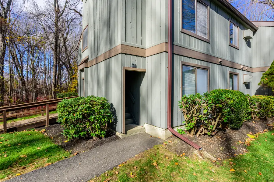 6 Tulip Tree Lane #6, Norwalk, CT 06851 - Image #2