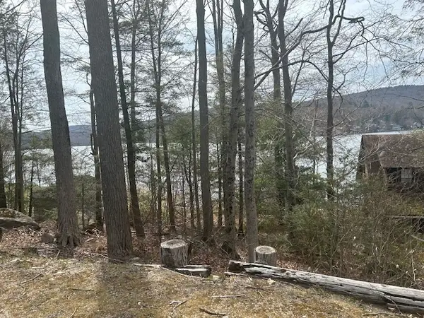 605 East Wakefield Boulevard, Winchester, CT 06098