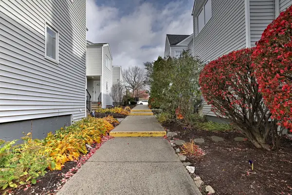 1480 Capitol Avenue #H811, Bridgeport, CT 06604