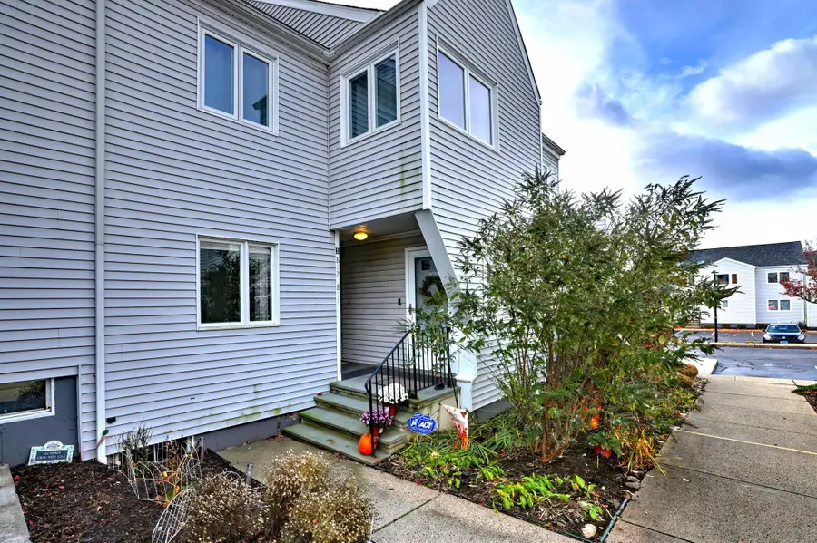 1480 Capitol Avenue #H811, Bridgeport, CT 06604 - Image #2