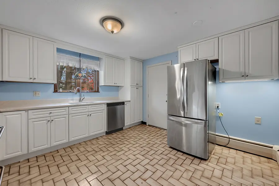 15 Jan Road, Bristol, CT 06010 - Image #3