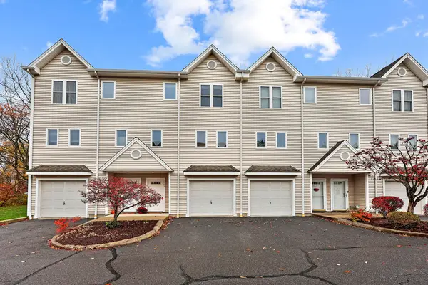 158 Paddock Avenue #APT 1203, Meriden, CT 06450