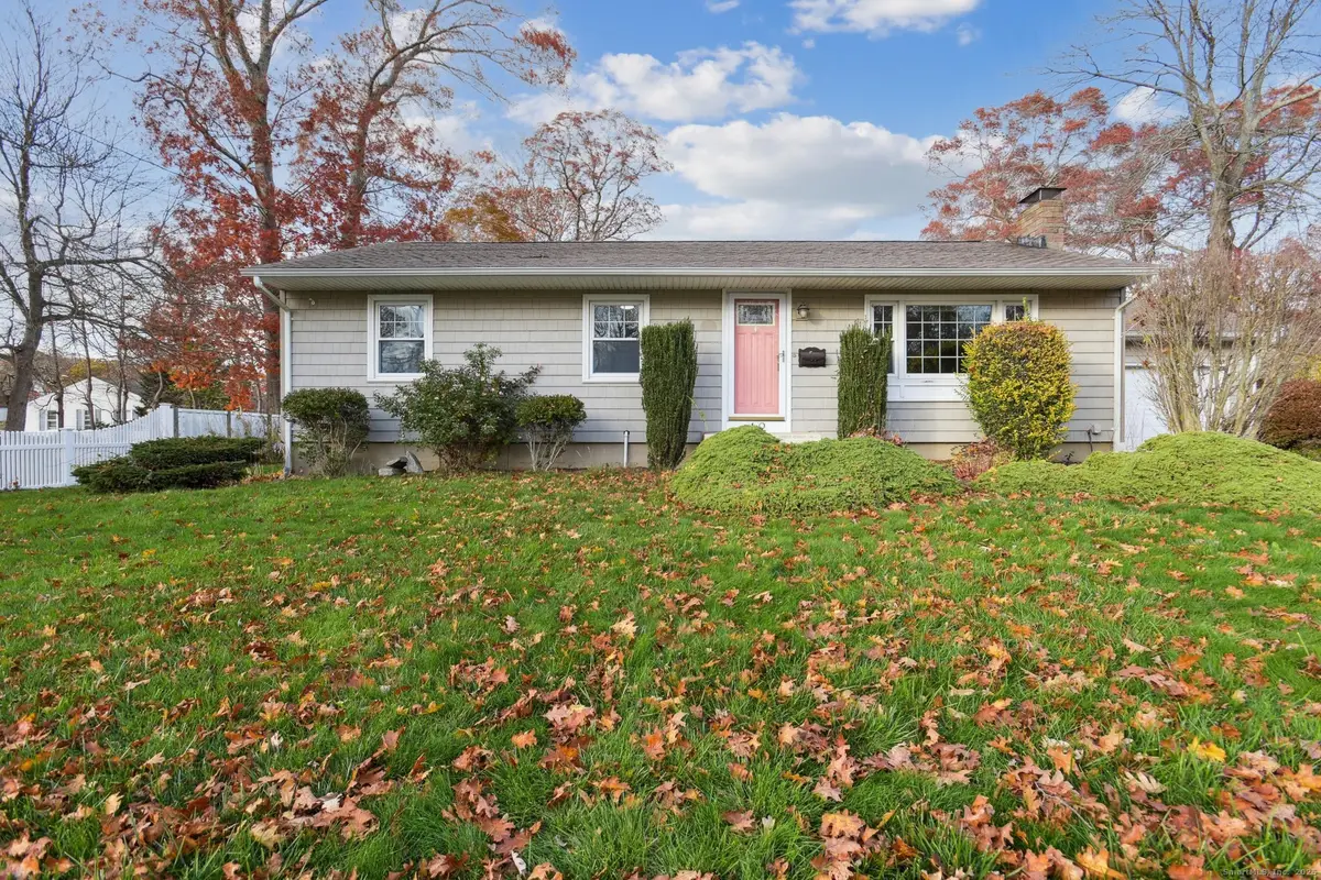 42 Westwood Drive, Groton, CT 06340 - Image #1