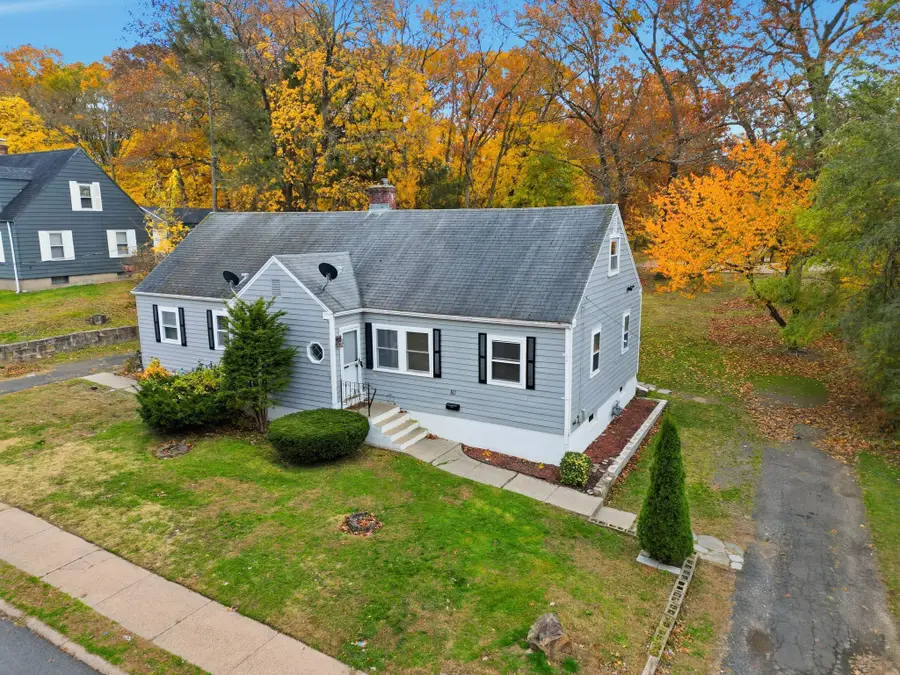 80 Hemlock Street, Manchester, CT 06040 - Image #3